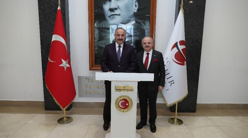 Genel Sekreteri Hacımüftüoğlu, Vali Çakacak’ı ziyaret etti