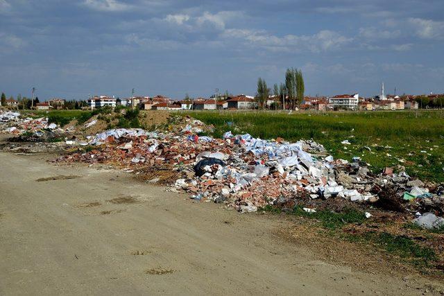 Tepebaşı Belediyesi’nden tadilat atıkları için uyarı