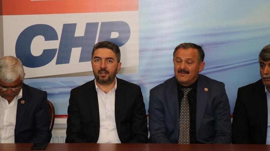 Muhtarlardan CHP&rsquo;ye ziyaret