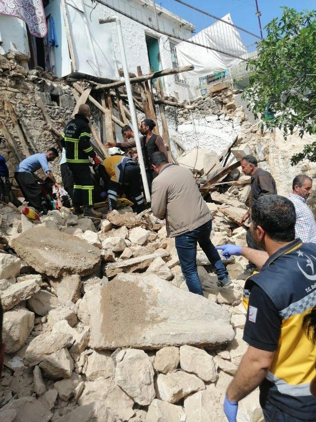 Gaziantep’te ev çöktü: 1 yaralı