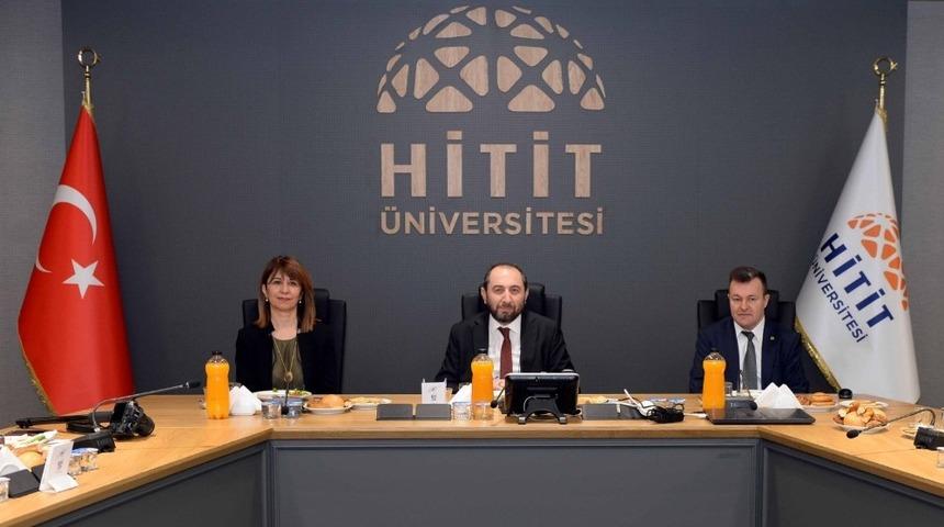 Rekt&ouml;r Alkan, gazetecilerle bir araya geldi