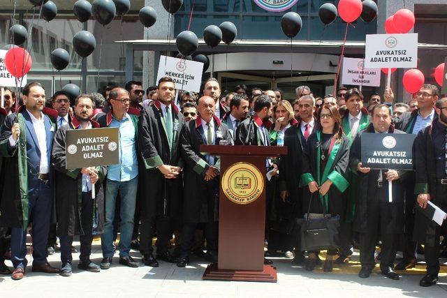 Aksaray’da avukatın öldürülmesine balonlu tepki