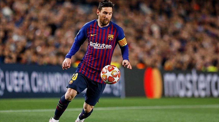 Katalonya y&ouml;netiminden Messi'ye &ouml;d&uuml;l