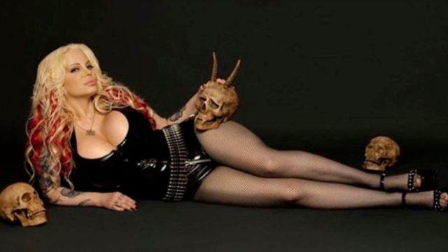 Akıl almaz açıklamalar! Düzenli olarak şeytanla...