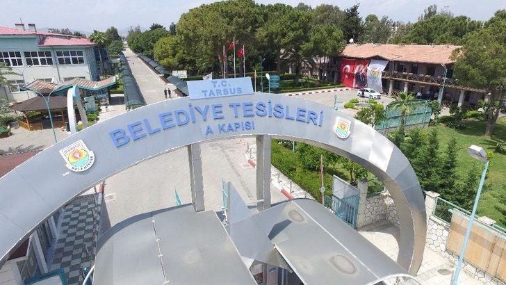 Tarsus Belediyesi tabelasına T.C. ibaresi eklendi