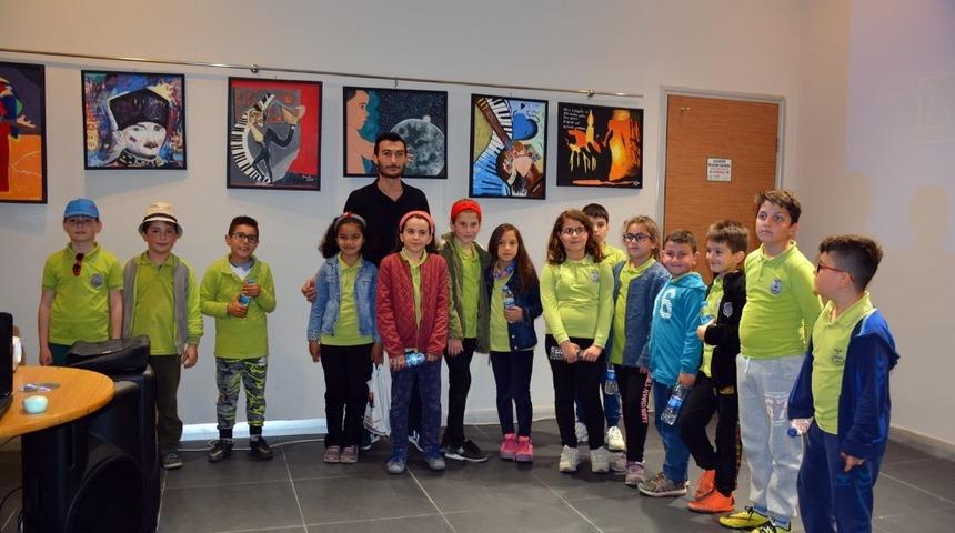 Öğrencilerden resim sergisi