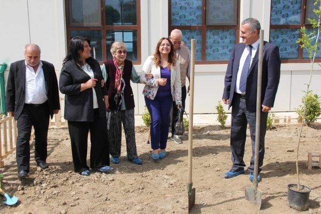 Edirne Sultan 1. Murat Devlet Hastanesinde kuşakların buluşması etkinliği