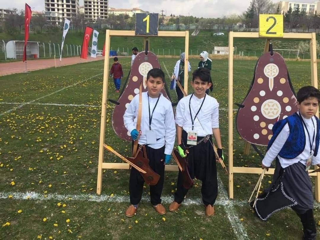 Ahlatlı minik ok&ccedil;u b&ouml;lge ikincisi oldu