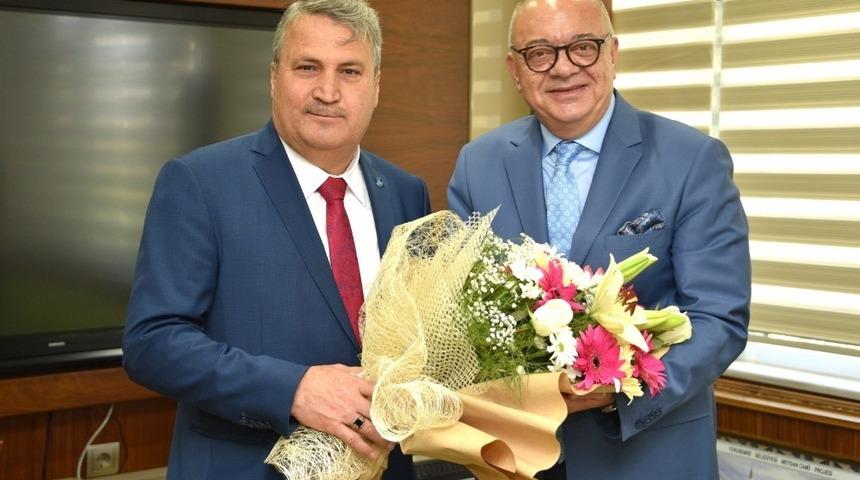 Başkan Erg&uuml;n&rsquo;den Başkan &Ccedil;er&ccedil;i&rsquo;ye iade-i ziyaret