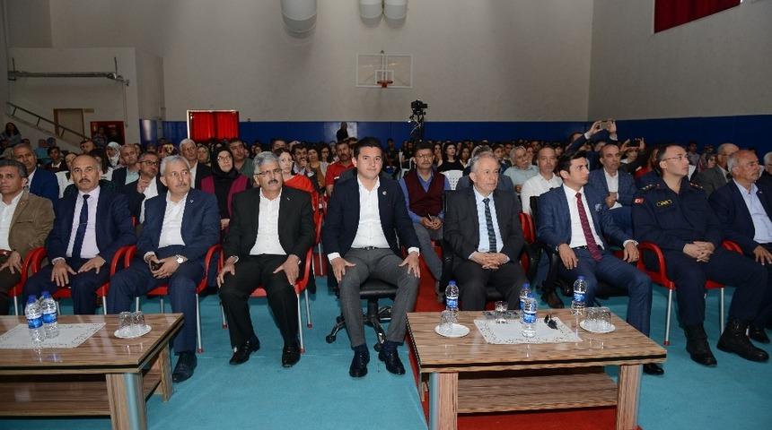 Kumluca&rsquo;da &ouml;ğrenciler Kut&rsquo;&uuml;l Amare savaşlarını canlandırdı