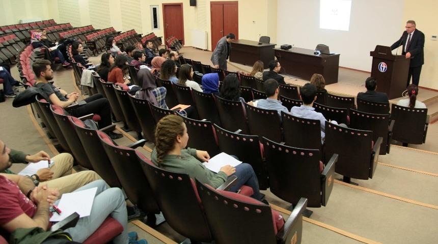 GA&Uuml;N&rsquo;DE "6. Lisans&uuml;st&uuml; &Ccedil;alışmalarında Araştırma Y&ouml;ntemleri" &Ccedil;alıştayı