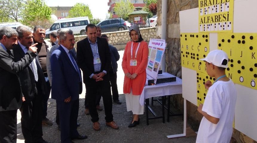 Gerc&uuml;ş&rsquo;te bilim fuarı a&ccedil;ıldı