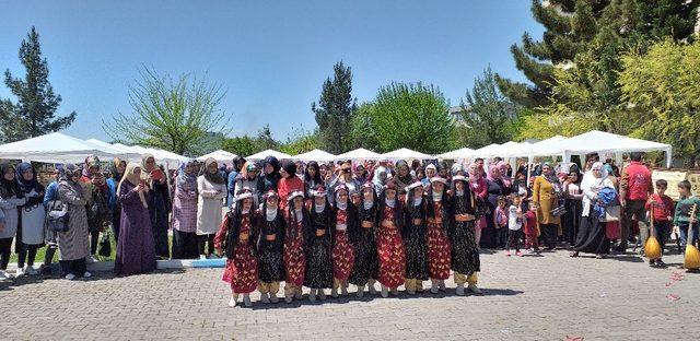 Kozluk’ta HEM sergisine yoğun ilgi