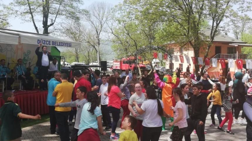 Piknikte doyasıya eğlendiler