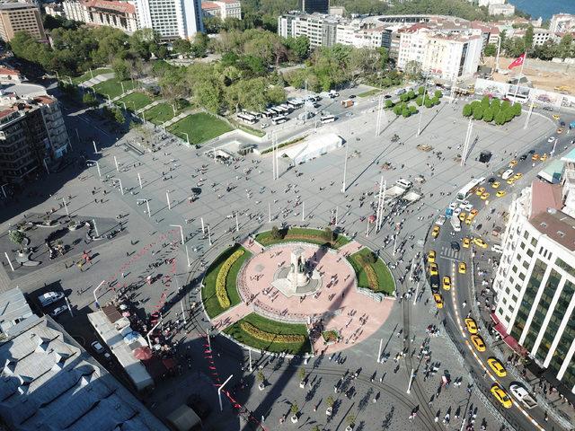 Havadan fotoğraflarla Taksim Meydanı'ndaki son durum