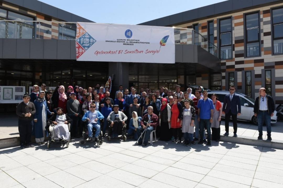 Geleneksel el sanatları sergisi a&ccedil;ıldı