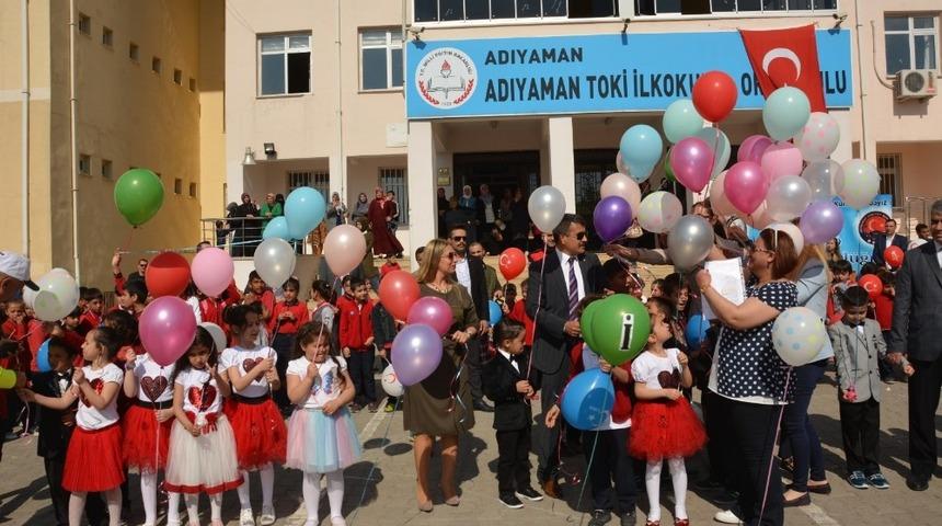 İlkokulda okuma bayramı sevinci