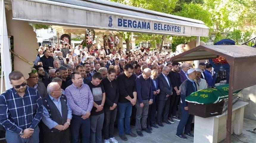 M&Uuml;SİAD Manisa Başkanı &Uuml;rper&rsquo;in acı g&uuml;n&uuml;