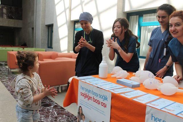 El hijyenine dikkat &ccedil;ekildi 1