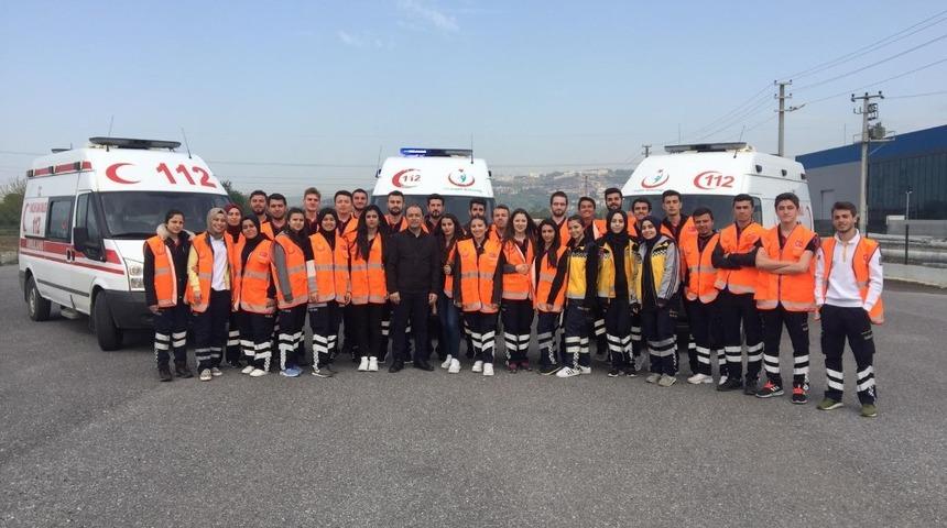 &Ouml;ğrencilere ambulans s&uuml;r&uuml;ş teknikleri eğitimi verildi