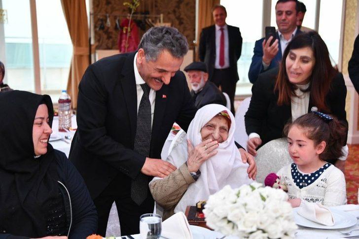 100 yıla tanıklık edenler bir araya geldi G2