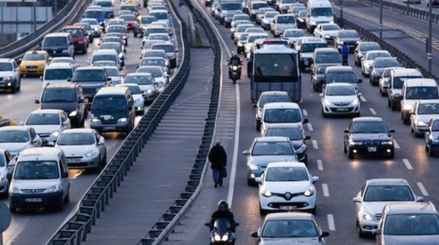 İstanbullular dikkat! 1 Mayıs kutlamaları nedeniyle bu yollar trafiğe kapatılacak!