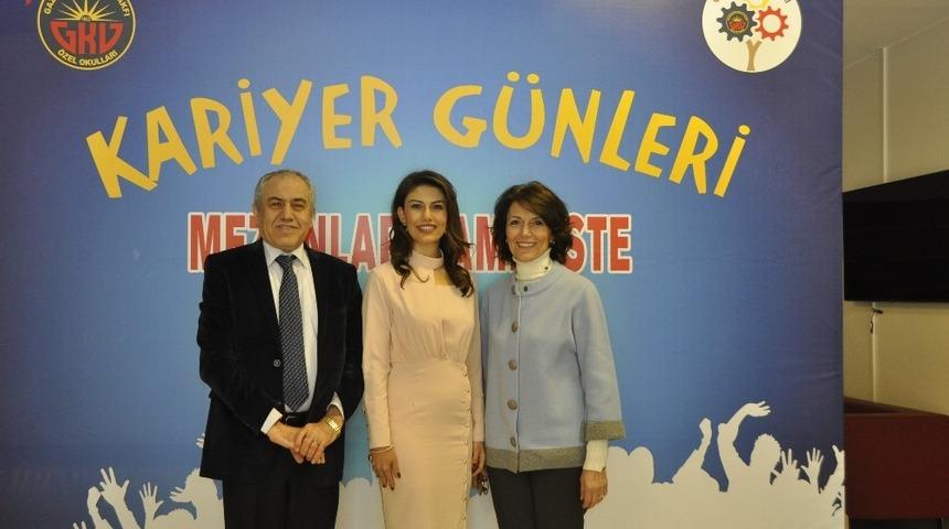 Ece Tatar Sıdal başarının sırlarını &ouml;ğrencilerle paylaştı