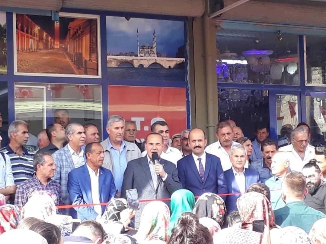 Levent Mahallesi Muhtarlığı binasına coşkulu a&ccedil;ılış