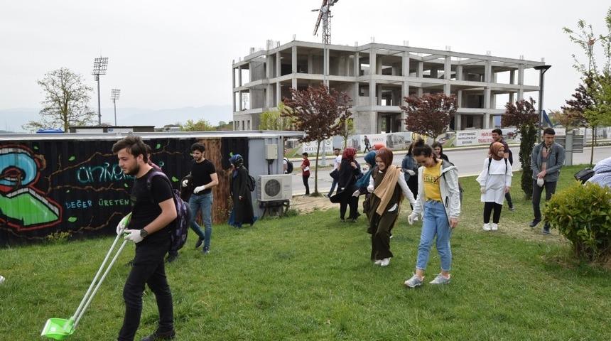 Temiz kamp&uuml;s ile farkındalık oluşturuyorlar