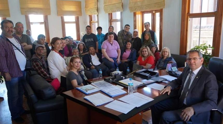 Başkan Mesut Ergin&rsquo;e Ayvalıklı engellilerden vefa ziyareti