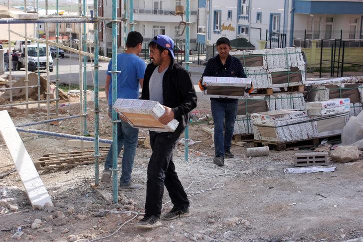 1 Mayıs'ta da çalıştılar: Bizde bayram yok! G5