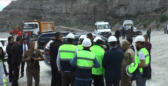 Vali Memiş Pirinkayalar Tüneli’nde incelemede bulundu