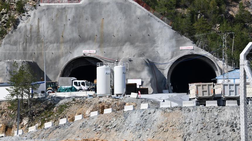 Avrupa'nın en uzunu olacak Zigana Tüneli'nin yüzde 60’ı tamamlandı