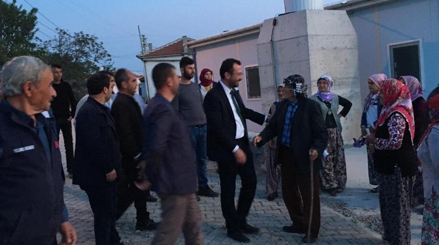 Meclis &uuml;yesi Aloğlu mahalle mahalle geziyor