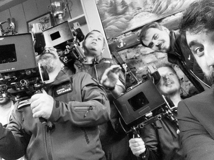 Ünlülerden 1 Mayıs mesajları! Emekçiler gününü böyle kutladılar  G2