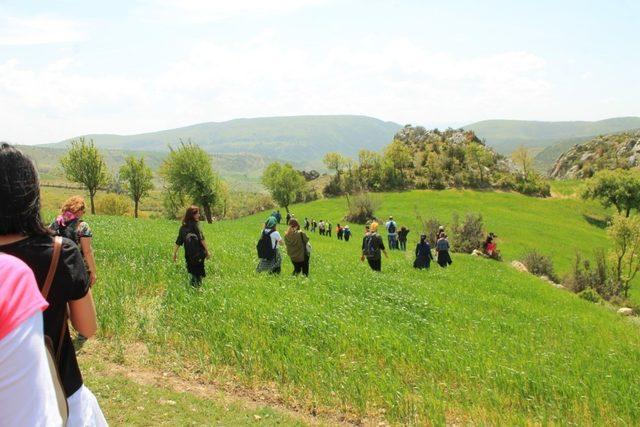 Tabiat harikası kanyonda trekking