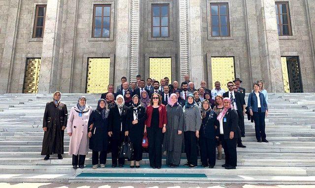 Şehit ailelerinden Anıtkabir ve TBMM ziyareti