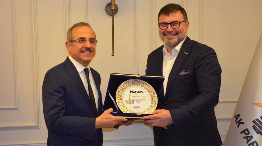 M&Uuml;SİAD&rsquo;dan AK Partili S&uuml;rekli&rsquo;ye ziyaret