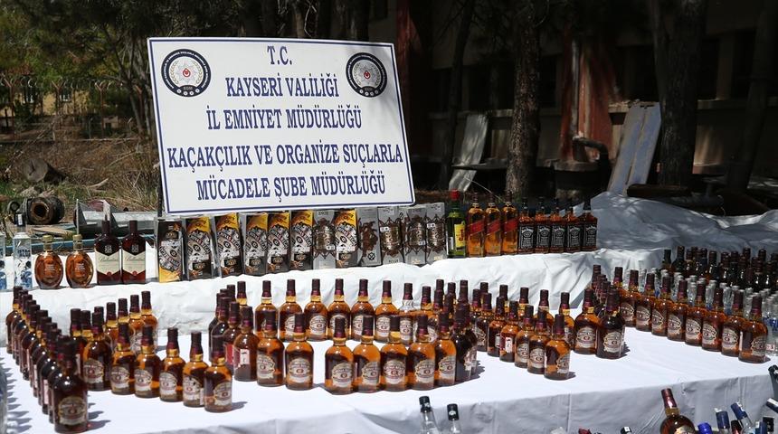 Ka&ccedil;ak&ccedil;ılığı anlatan dizinin başrol oyuncuları ka&ccedil;ak&ccedil;ılıktan g&ouml;zaltında!