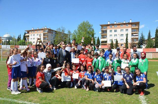 Atletizm Küçükler İl Birinciliği müsabakaları sona erdi