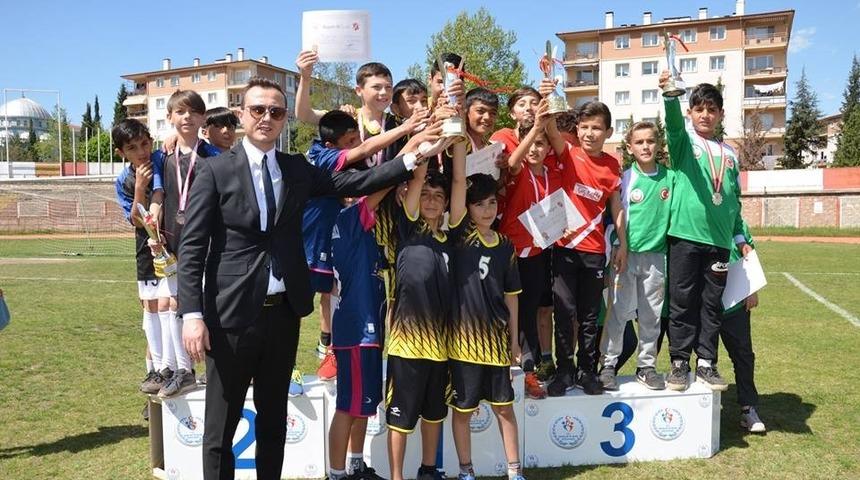 Atletizm K&uuml;&ccedil;&uuml;kler İl Birinciliği m&uuml;sabakaları sona erdi