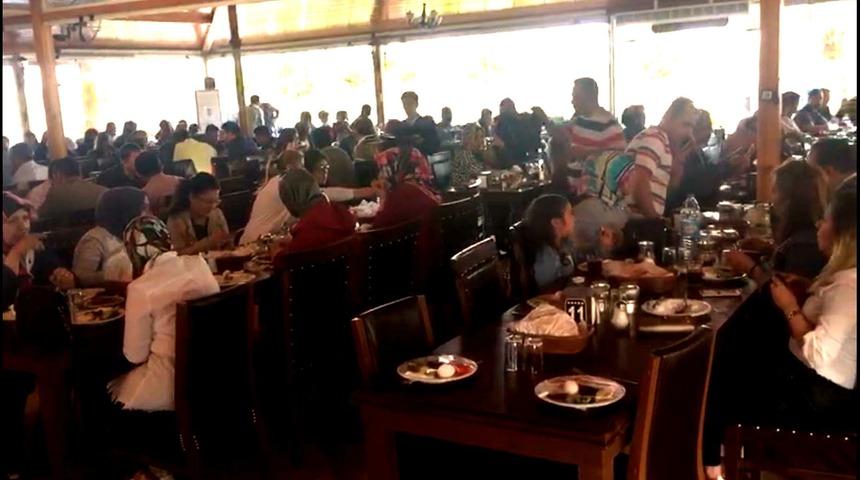 1 Mayıs kutlamasına giden sağlık&ccedil;ıları taşıyan midib&uuml;s devrildi: 5 &ouml;l&uuml;, 13 yaralı (4)