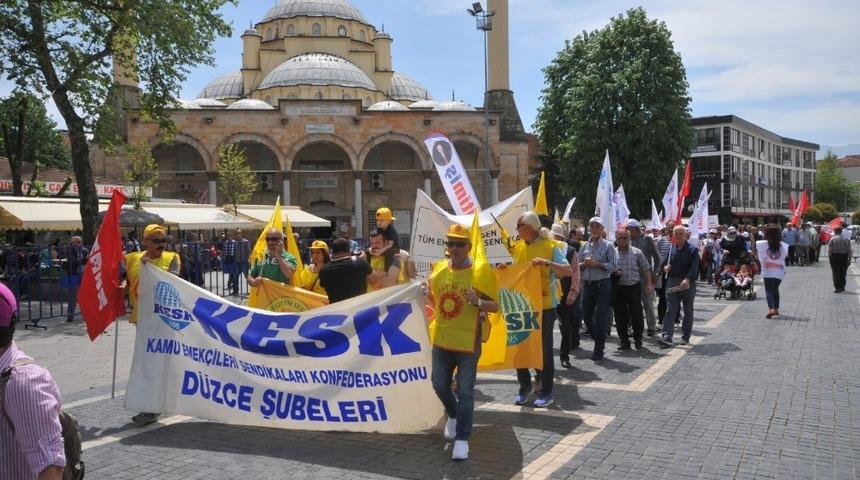 Düzce’de 1 Mayıs İşçi Bayramı kutlandı