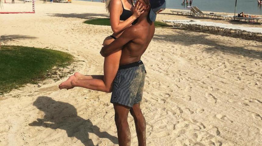 David Neres, Kira Winona ile nasıl tanıştığını anlattı: Instagram'da g&ouml;rd&uuml;m mesaj attım