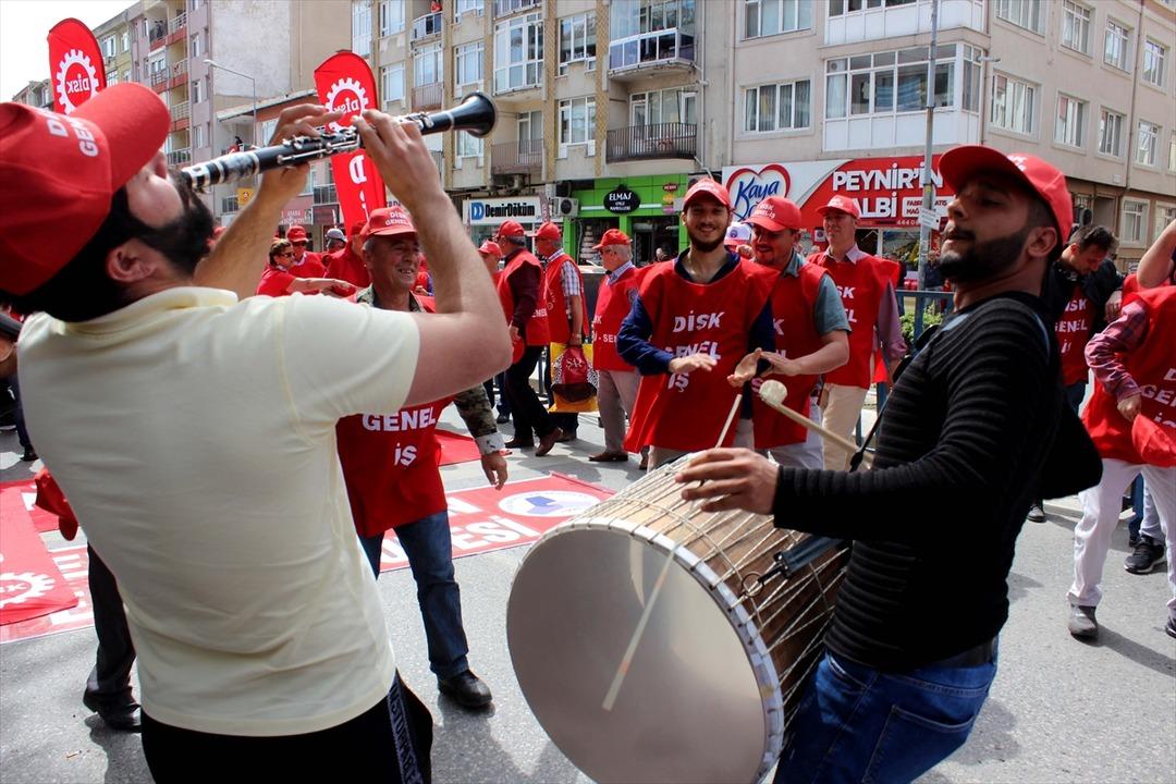 1 Mayıs T&uuml;rkiye'de b&ouml;yle ge&ccedil;ti