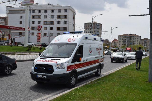 Malatya’da otomobil yayaya çarptı