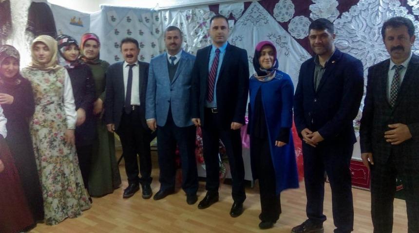 Pasinler&rsquo;de el emeği g&ouml;z nuru eserler sergilendi