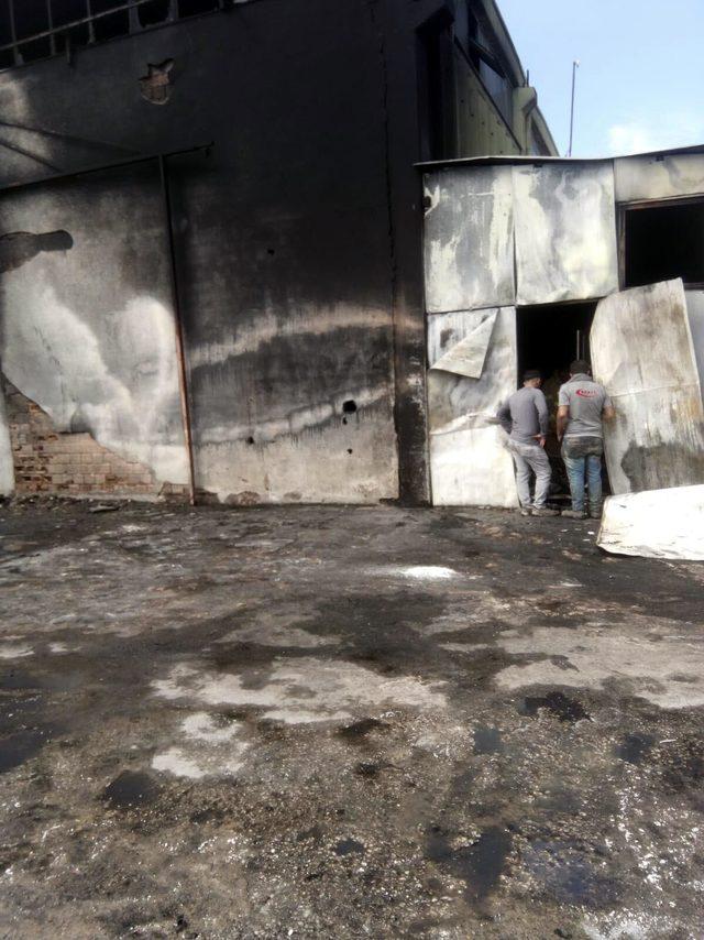 Strafor fabrikasında korkutan yangın 3
