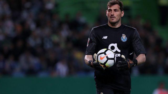 Iker Casillas kalp krizi geçirdi ve hastaneye kaldırıldı