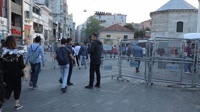 İstiklal Caddesi yaya trafiğine açıldı